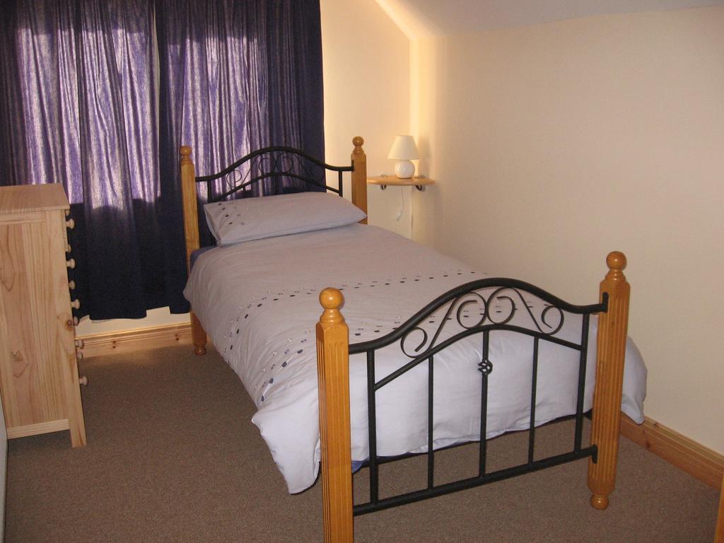 Ballagh Court Villa Ballynabola Oda fotoğraf